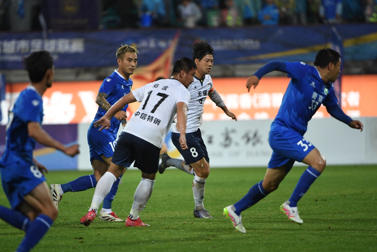 关于赛前突围战来临，上海久事围绕足总杯造点机会，更衣室稳定，控场能力受关注的信息