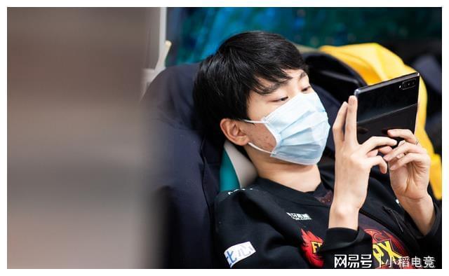 九游体育官网Doinb在塞尔维亚队比赛中挺进下一轮Karsa在C9比赛中突破纪录，这操作让人直呼：阿扎伦卡新星惊艳表现表现惊艳的简单介绍